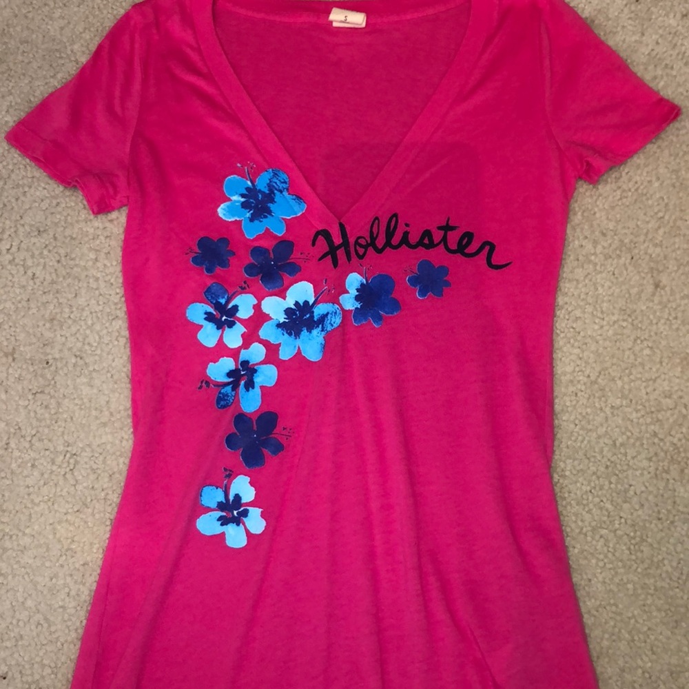 Hollister tshirt